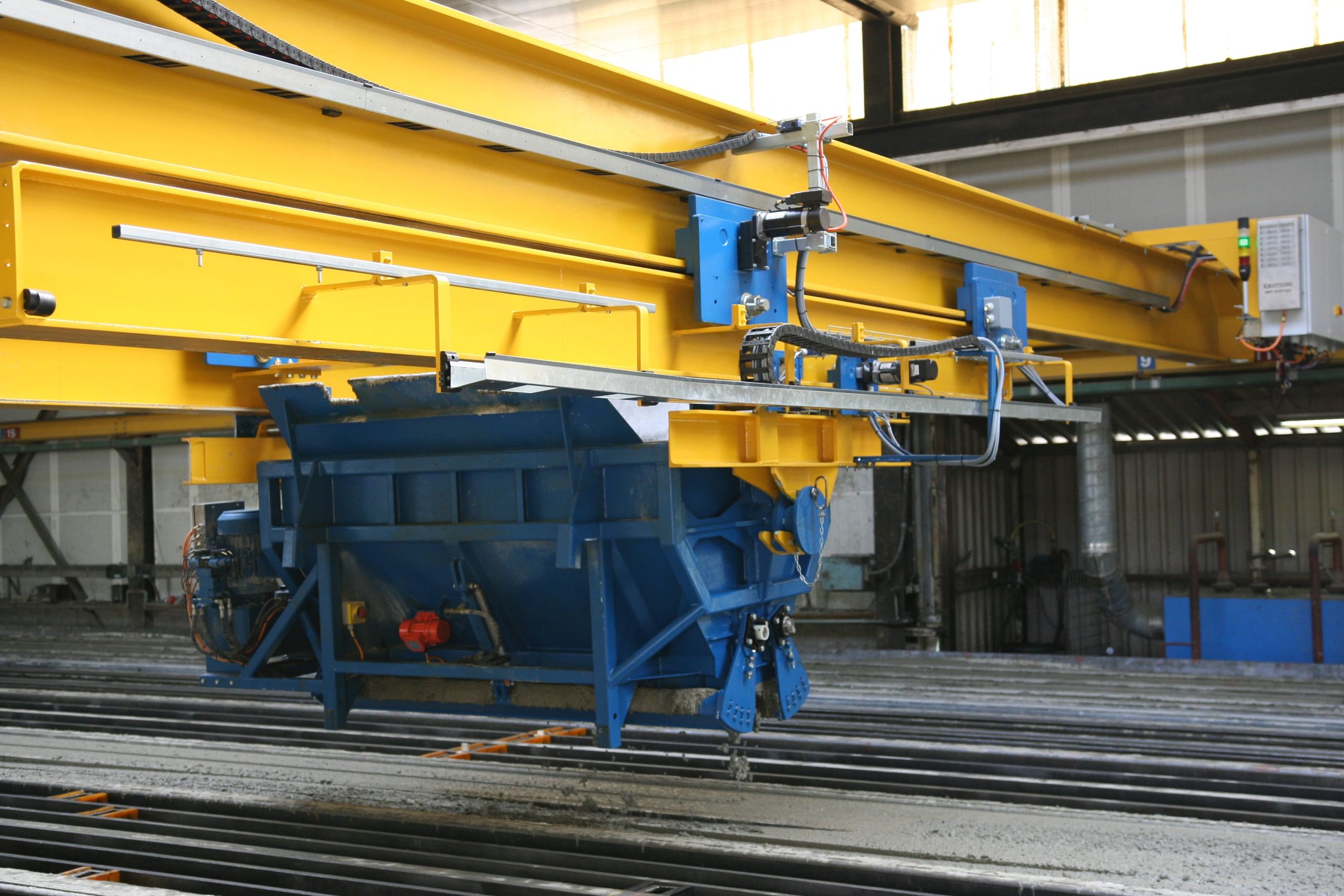 PIT BETON KAMPERLAND – BETONSTORTMACHINE – INDUSTRIE